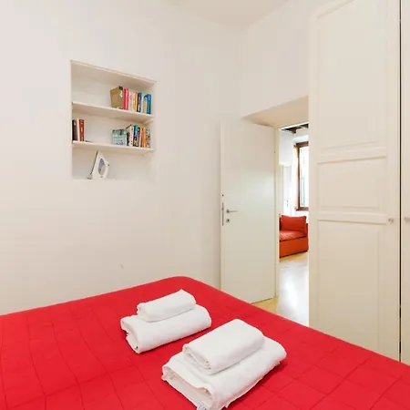 Piazza Navona Apartment *